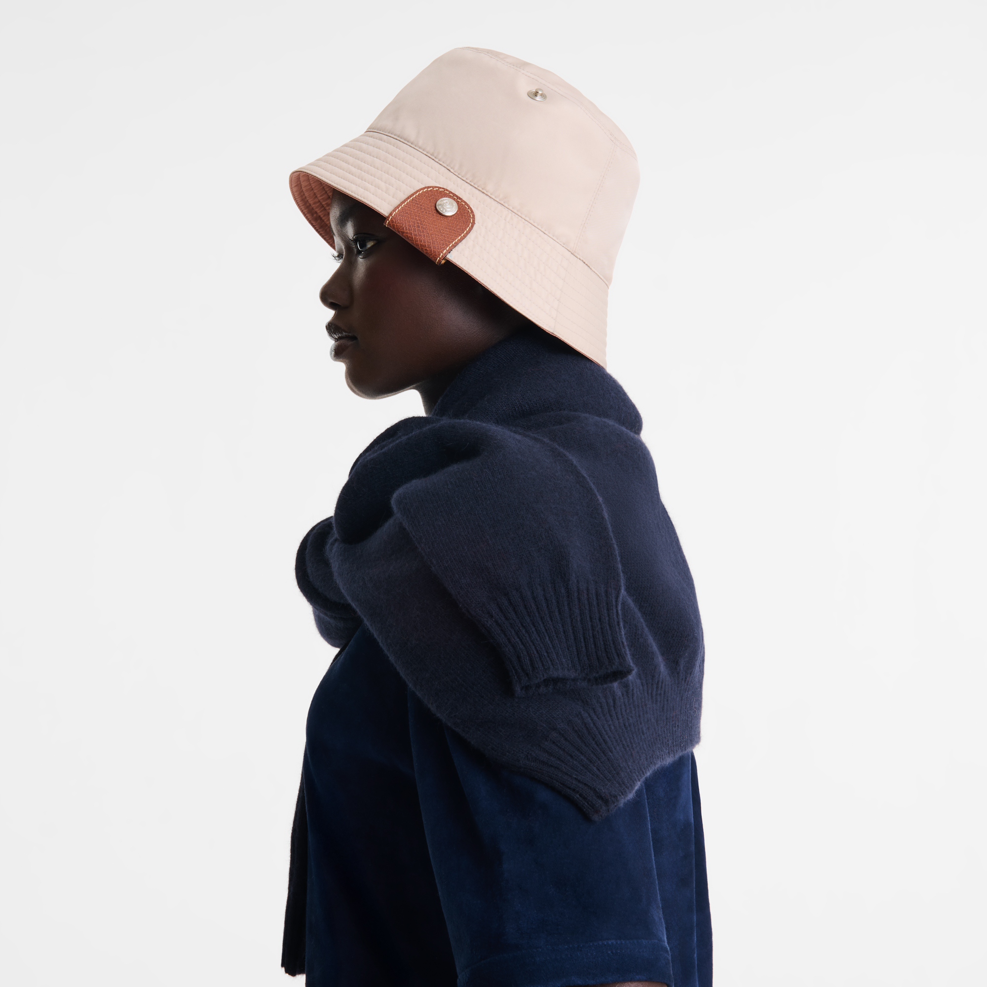 Reversible bucket hat