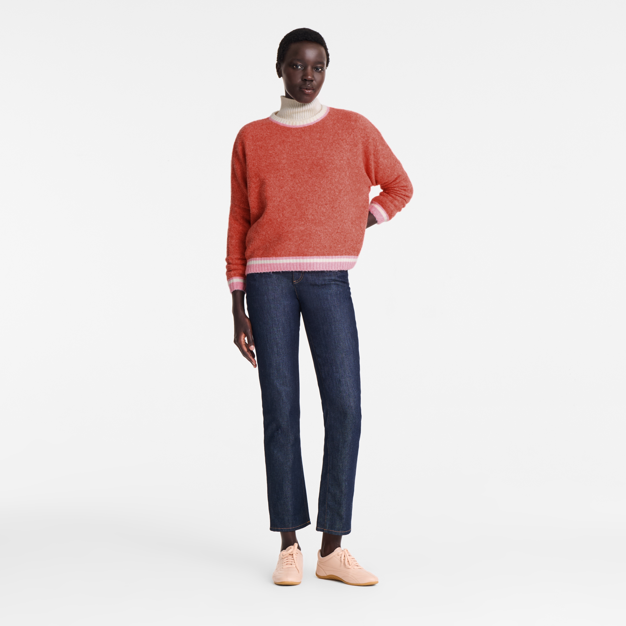Round collar jumper