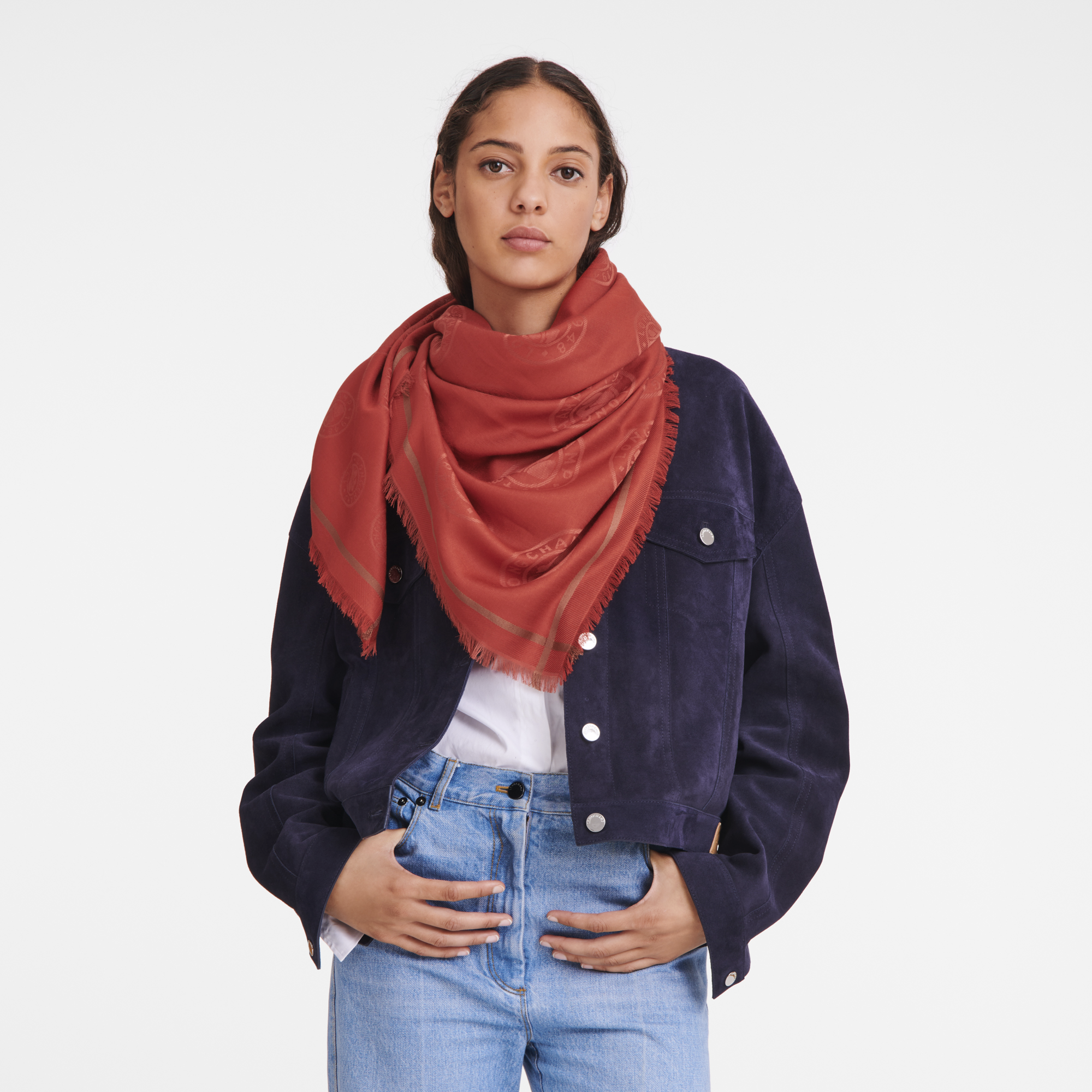 La Médaille Longchamp Shawl